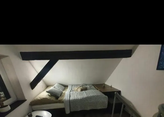 Σαλέ Capi Hnizdo Se Saunou *
